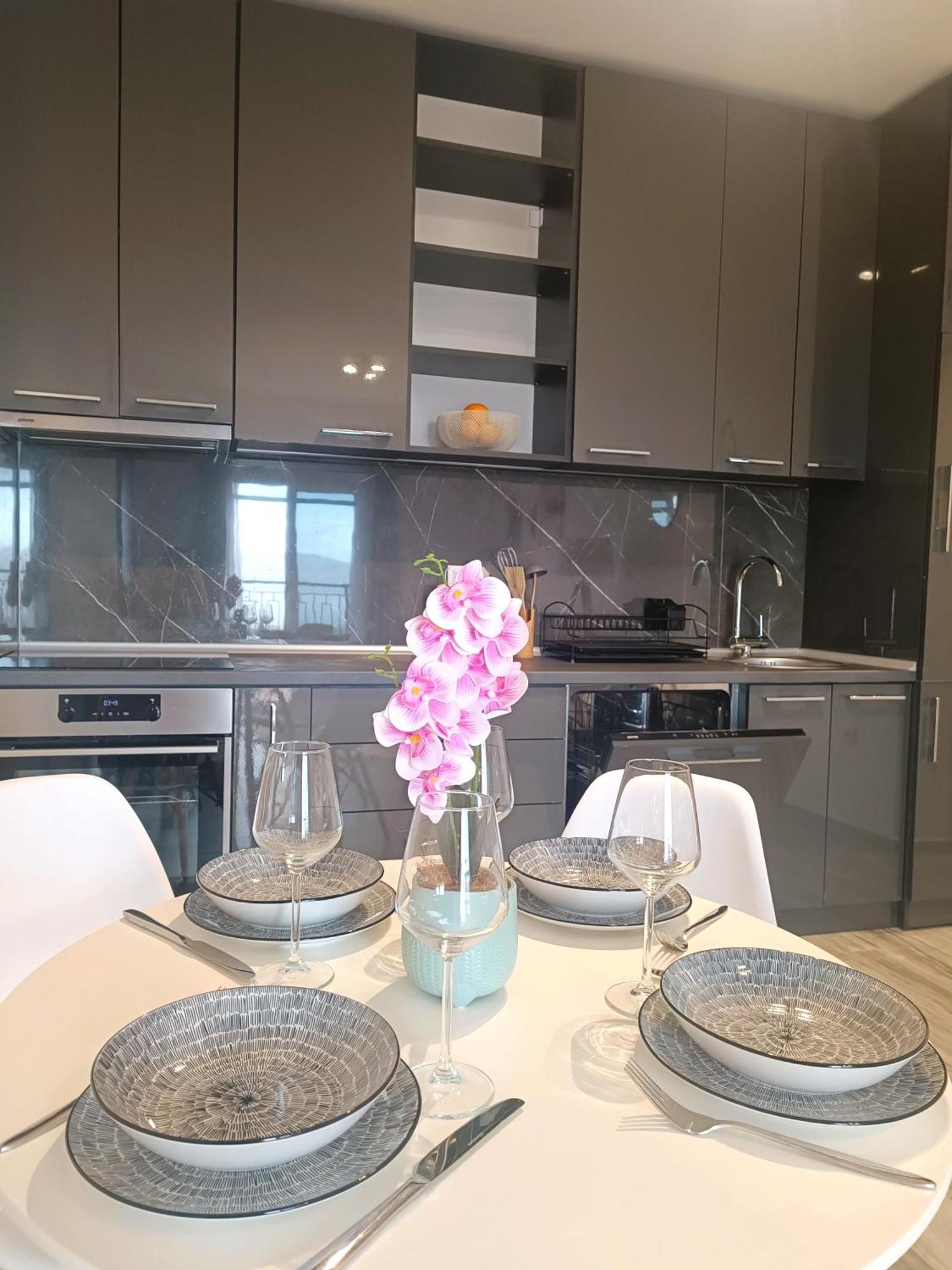 Eden Apartments تيفات المظهر الخارجي الصورة